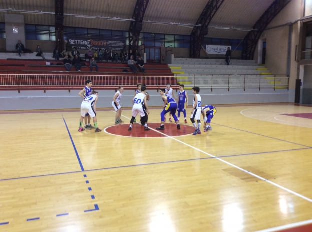 U 14 &#039;&#039;VA Gold 1&#039;&#039; : La Robur 2003 a testa alta a Cantù